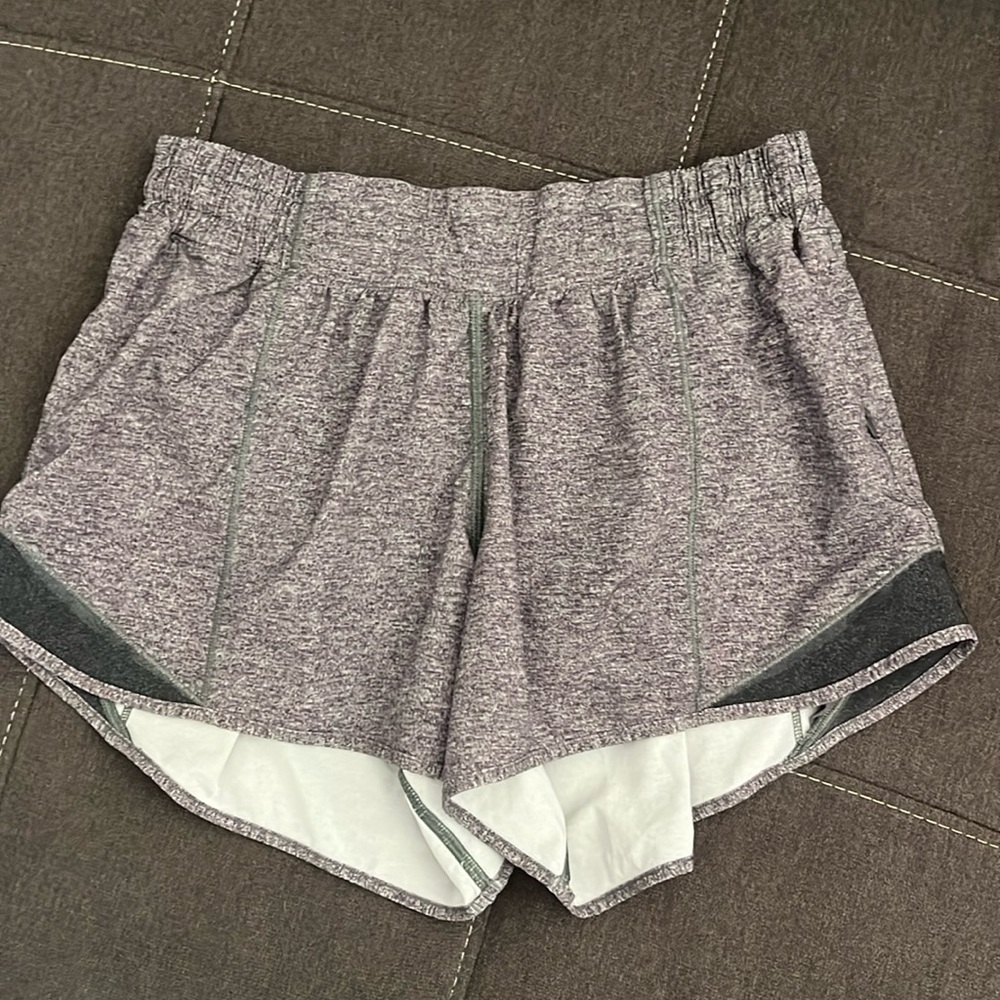 🍋 Lululemon hotty hot shorts low rise 4”